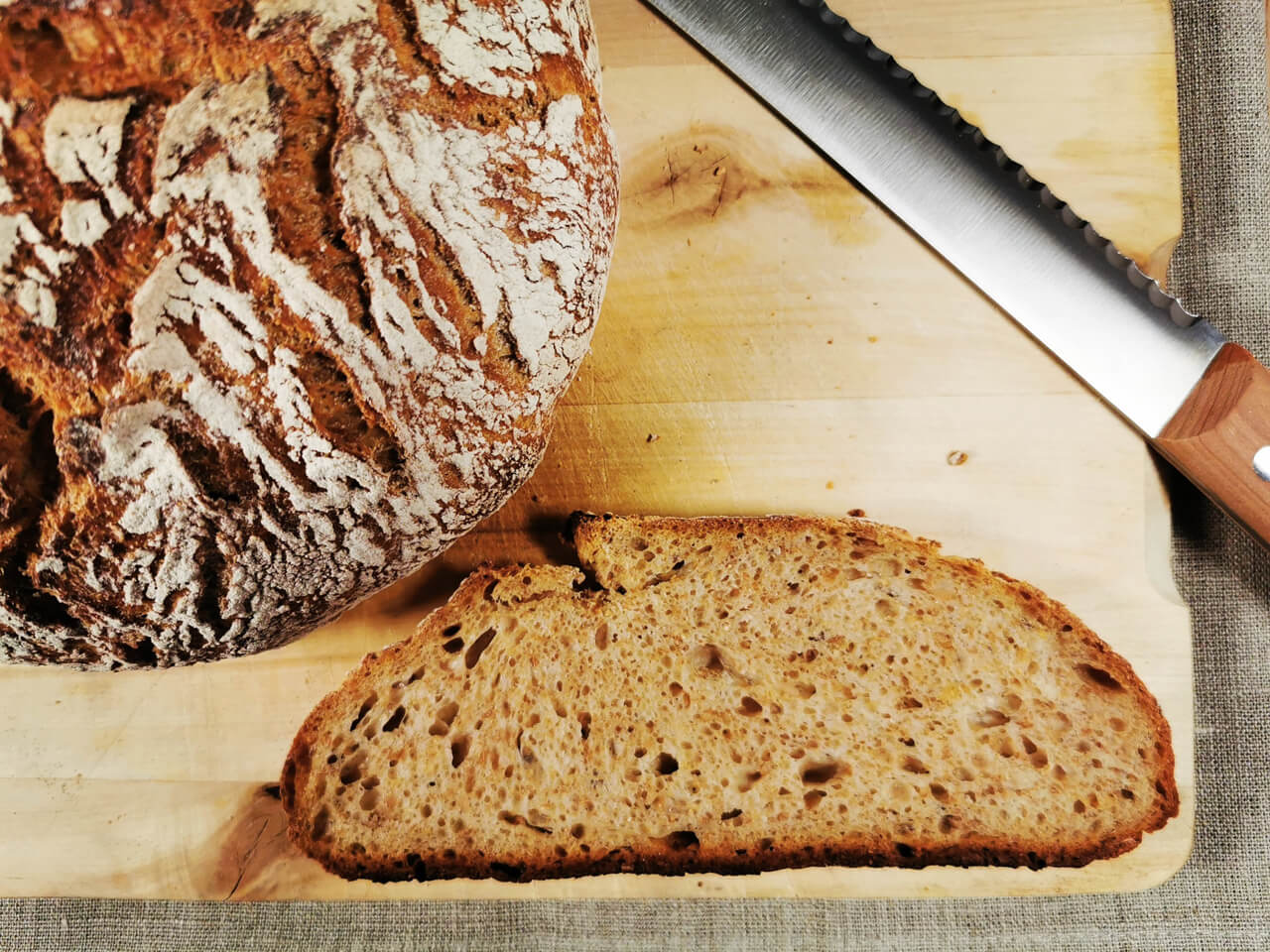 Joghurtbrot ohne Kneten in 5 Minuten - www.brooot.de