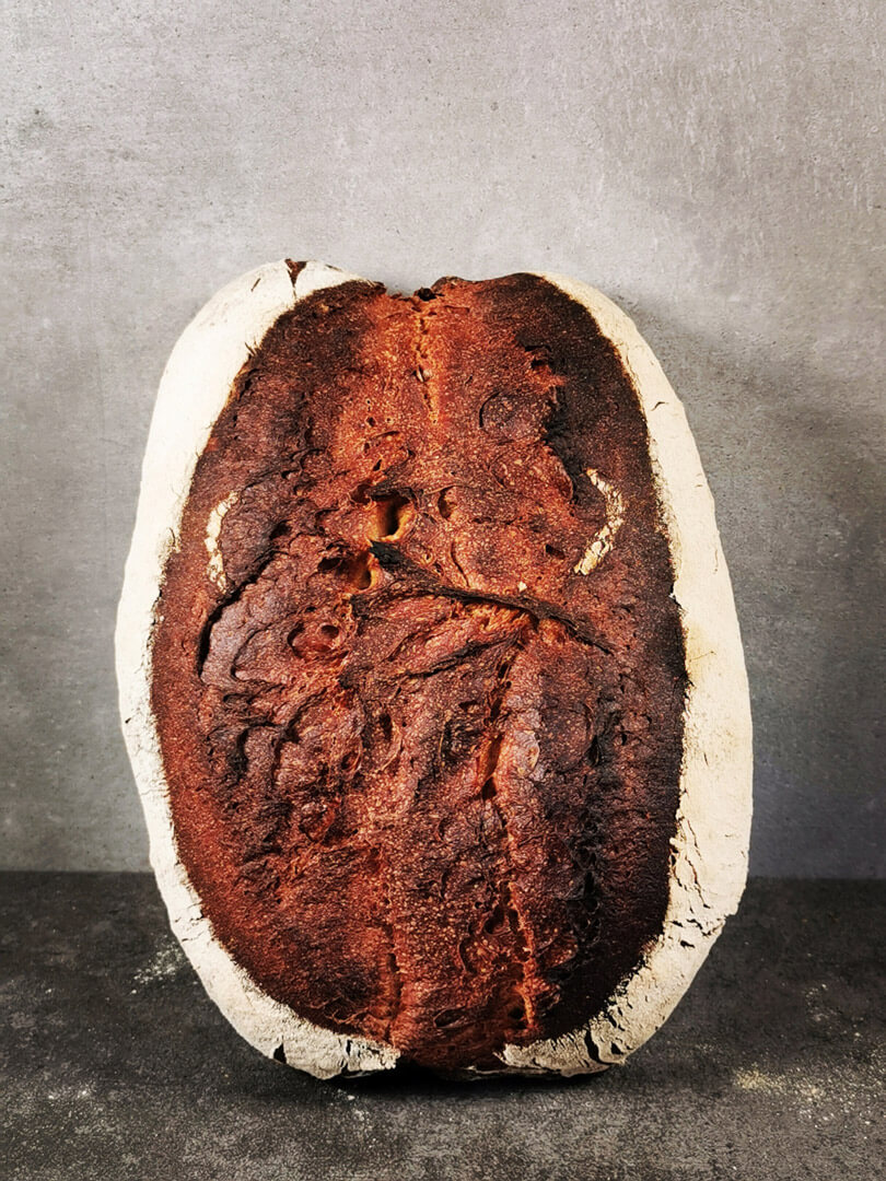 Dunkles Dinkel-Malzbier-Brot Fendu-Style - www.brooot.de