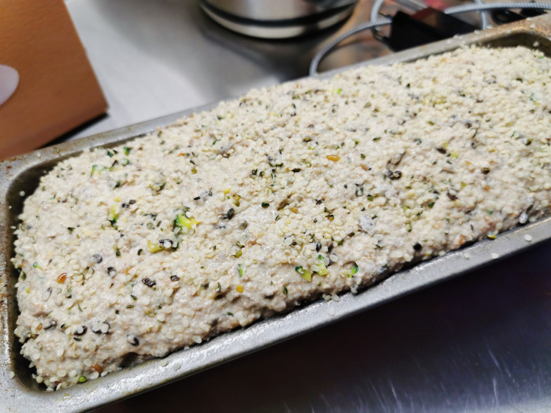 Rezept für mein Vollkorn-Zucchini-Kastenbrot - www.brooot.de