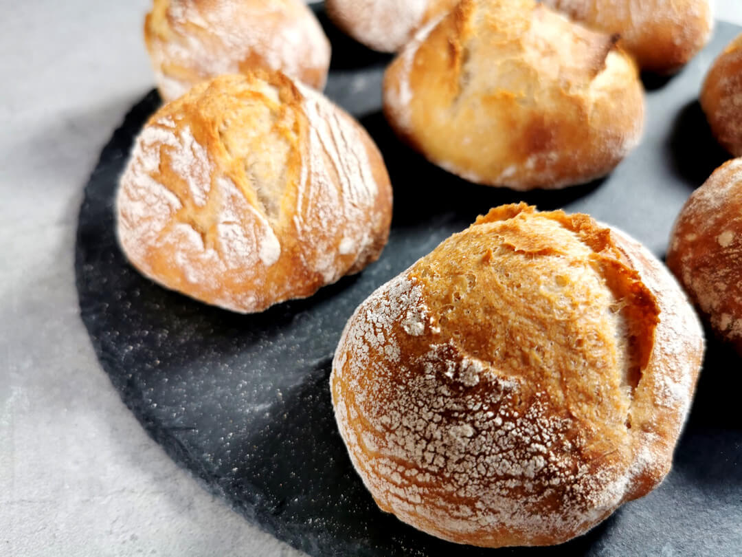 Mein Rezept für Mini-Brötchen mit hellem Emmermehl