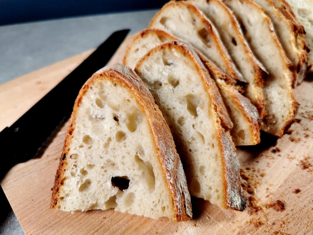 Grundrezept für ein leckeres Weißbrot - www.brooot.de