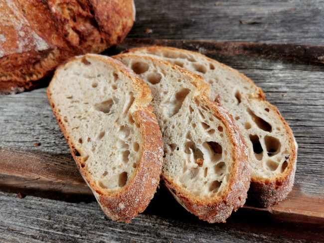 Mein Rezept für ein einfaches No-Knead Dinkelbrot - www.brooot.de