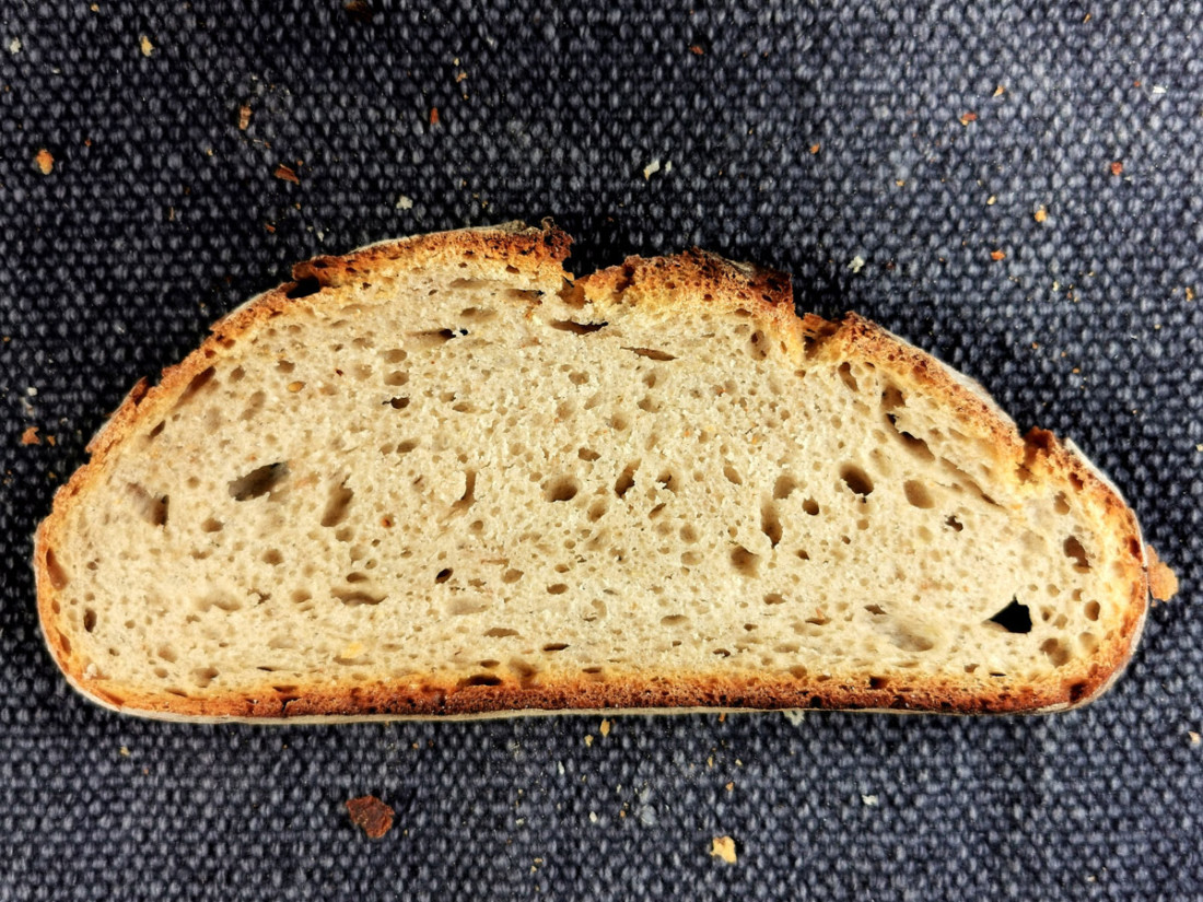 Rezept für ein schnelles und helles Bauernbrot - www.brooot.de