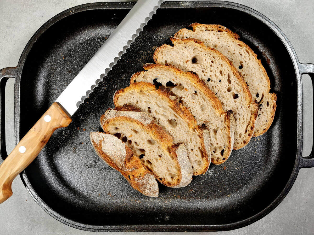 Rezept für ein Hausbrot - Einfache Brotrezepte von brooot.de
