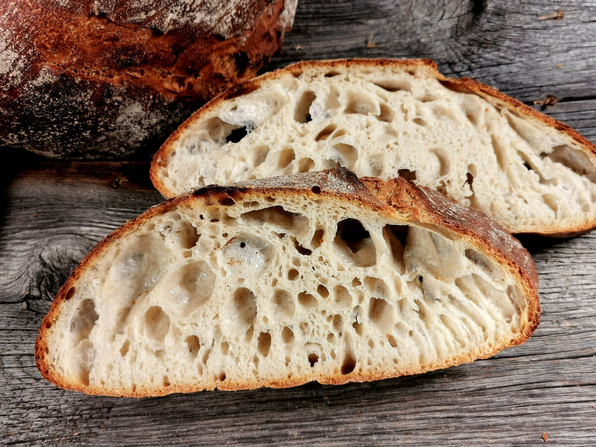 Rezept für ein SauerteigBrot ohne Formen www.brooot.de