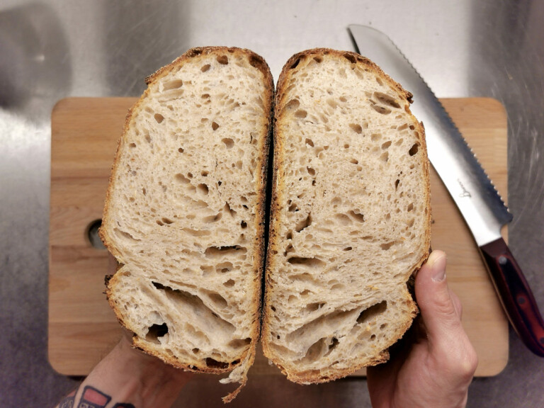 Knusperbrot mit Sauerteig