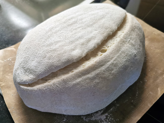 Italienisches Sauerteig-Weißbrot mit Lievito Madre