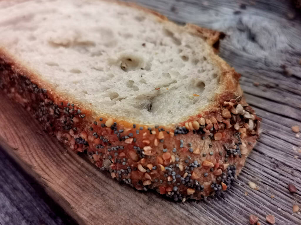 Das Saaten-Krustenbrot Lecker und unglaublich kross