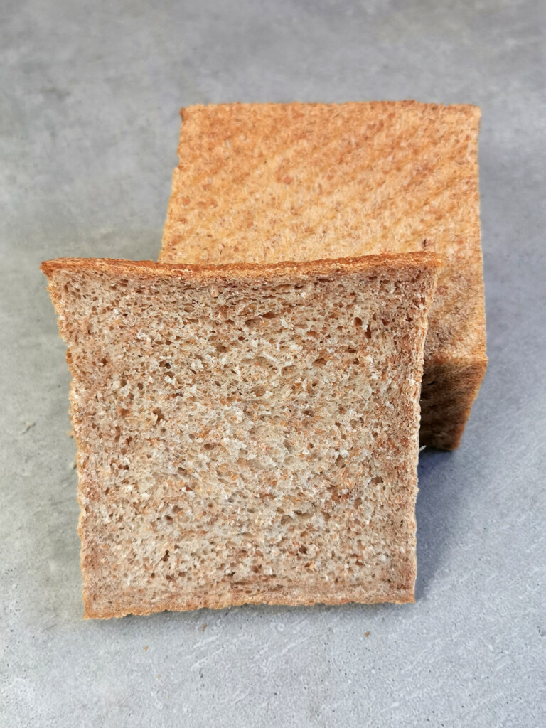 Vollkorn Toastbrot Einfaches & leckeres Rezept! Vollkorn Toastbrot Einfaches & leckeres Rezept!