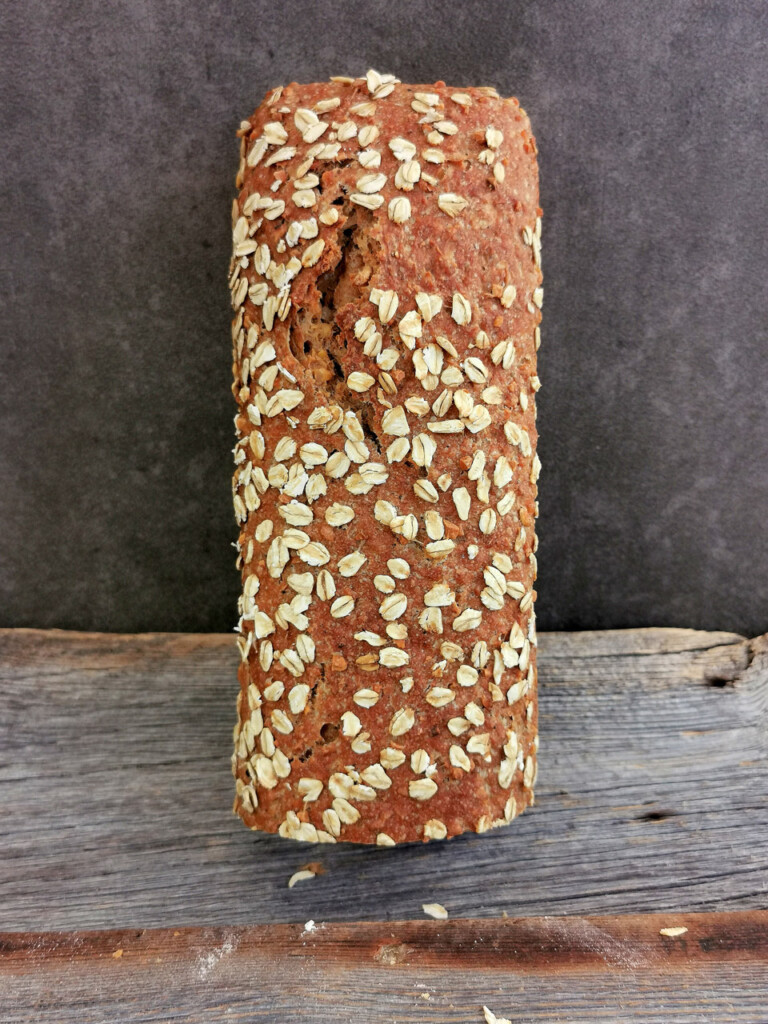 Haferbrot mit Mandeln und Dinkel Gesund &amp; lecker!