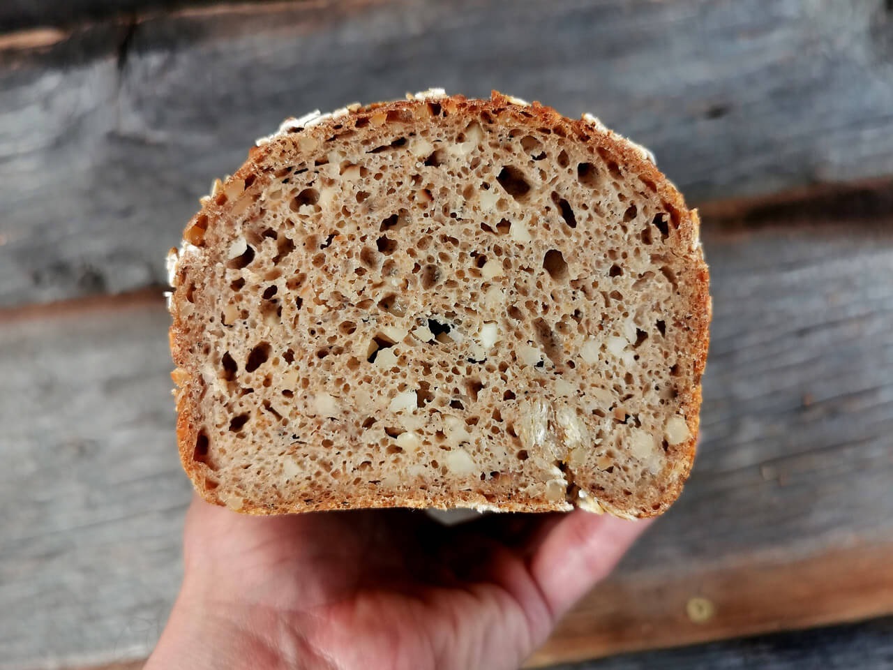 Haferbrot mit Mandeln und Dinkel Gesund &amp; lecker!