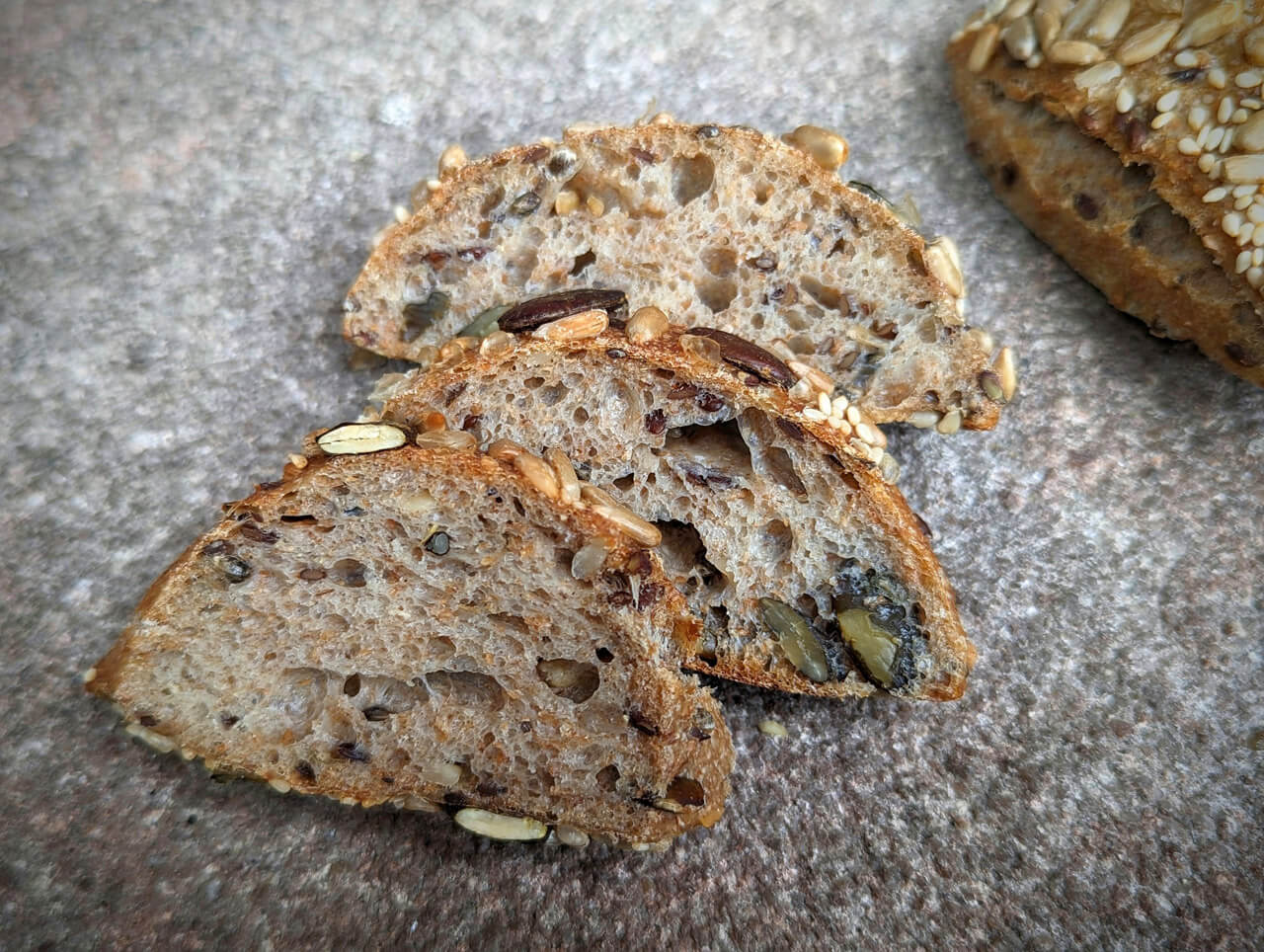 Wie werden meine Brötchen so wie vom Bäcker?
