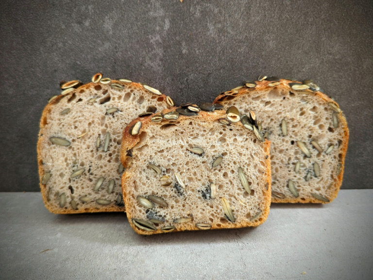 Gesund & lecker Das einfache Kürbiskernbrot Gesund & lecker Das einfache Kürbiskernbrot