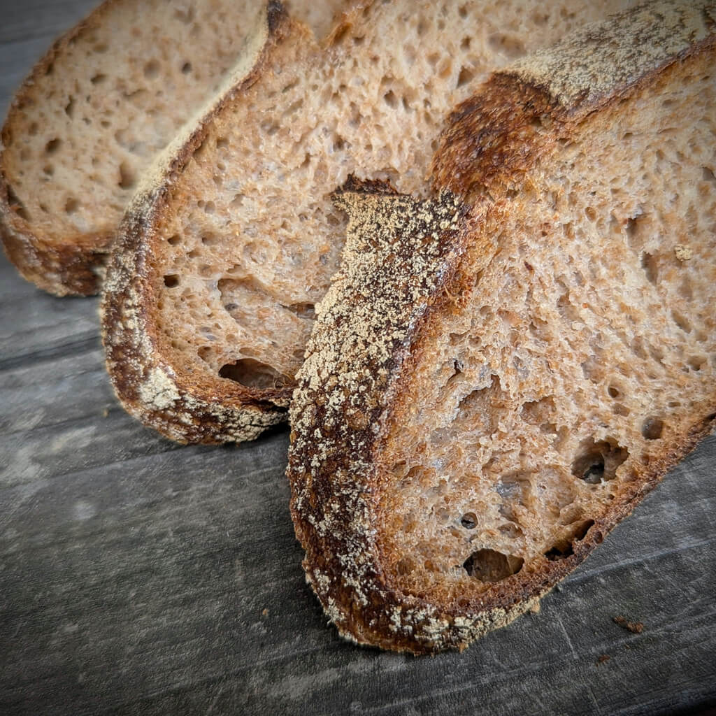 Weizenvollkornbrot So lecker kann Vollkornbrot sein! Weizenvollkornbrot So lecker kann Vollkornbrot sein!