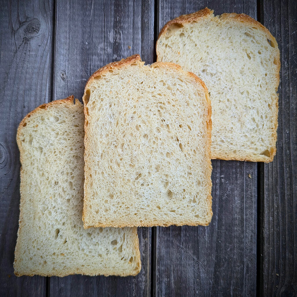 Kastenweißbrot morgens frisch backen und warm genießen