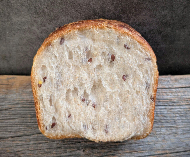 Rezeptbild: Das Guten Morgen-Joghurtbrot mit Leinsamen